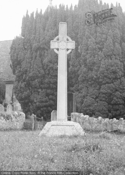 Photo of Calbourne, War Memorial c.1955