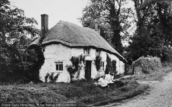 Photo of Calenick, Girls By A Thatched Cottage 1912