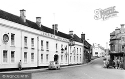 Lansdowne Arms Hotel c.1960, Calne
