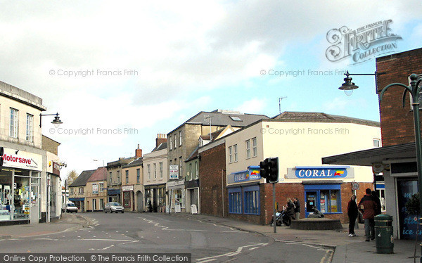 Photo of Calne, Wood Street And Phelps Parade 2003