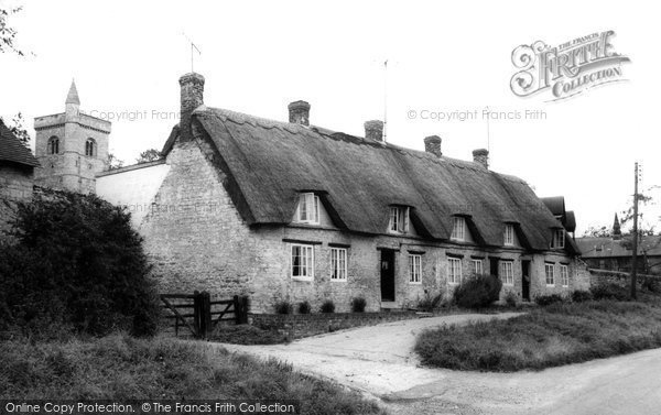 Photo of Calverton, Manor Cottages c.1955