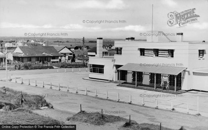 Photo of Camber, The Royal William c.1960