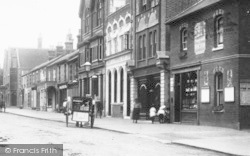 London Road 1901, Camberley
