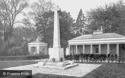 War Memorial 1923, Camberley