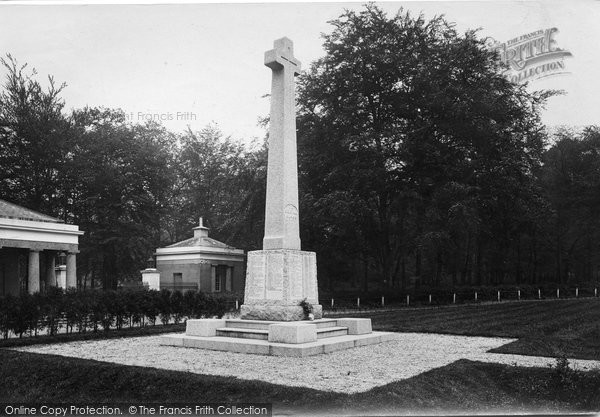 Photo of Camberley, War Memorial 1923