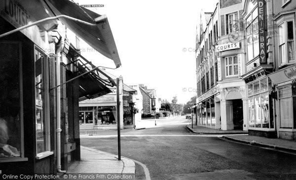 Photo of Camborne, Commercial Street Looking Up Bassett Road c.1960