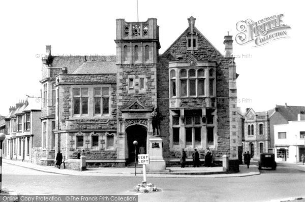 Photo of Camborne, Passmore Edwards Library c.1950