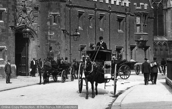 Photo of Cambridge, Carriages, St John's College 1908