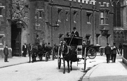 Carriages, St John's College 1908, Cambridge