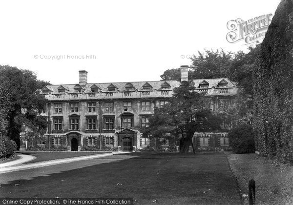 Photo of Cambridge, Christ's College, Second Court 1908