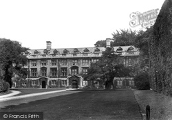 Christ's College, Second Court 1908, Cambridge