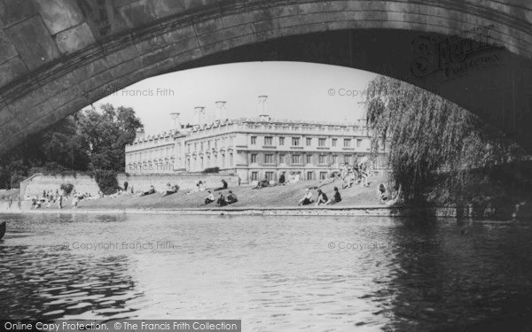 Photo of Cambridge, Clare College c.1965