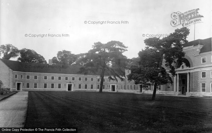 Photo of Cambridge, Clare College Memorial Building 1931