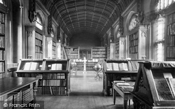 Corpus Christi College Library 1923, Cambridge