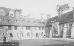 Corpus Christi College, Old Court 1923, Cambridge