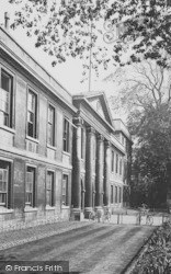 Emmanuel College Front 1914, Cambridge