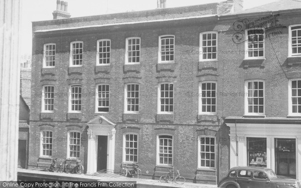 Photo of Cambridge, Fitzwilliam Hall c.1960