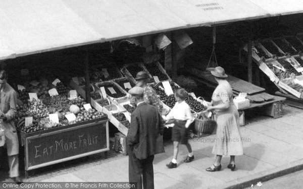 Photo of Cambridge, Fruit Stall 1938