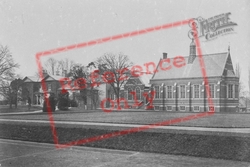 Girton College 1890, Cambridge
