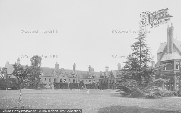 Photo of Cambridge, Girton College 1929