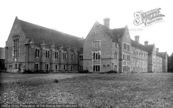 Photo of Cambridge, Girton College 1938