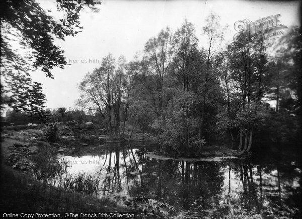 Photo of Cambridge, Girton College, The Pond 1929