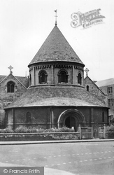 Holy Sepulchre Church c.1955, Cambridge