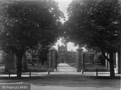 Jesus College Entrance Gates 1931, Cambridge