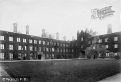 Jesus College First Court 1890, Cambridge