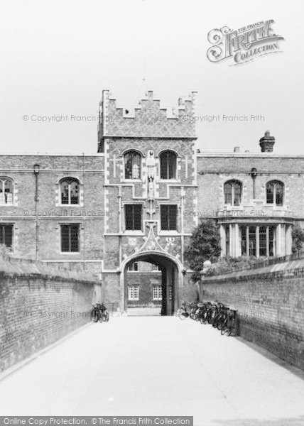Photo of Cambridge, Jesus College, The Chimney c.1960