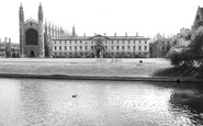 Cambridge, King's and Clare Colleges c1960