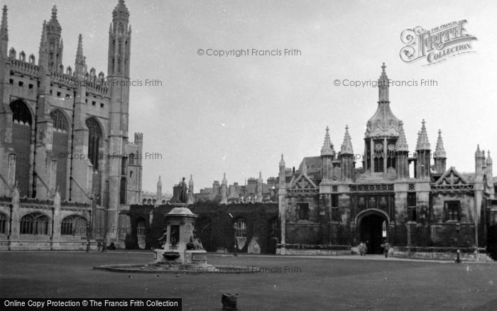 Photo of Cambridge, King's College c.1954