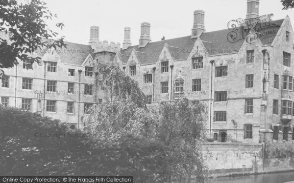 Photo of Cambridge, King's College c.1955