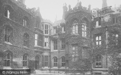King's College, Chetwynd Court 1923, Cambridge
