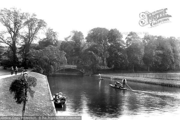 Photo of Cambridge, King's College, The Bridge 1909