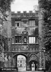 King's Gateway, Trinity College c.1930, Cambridge