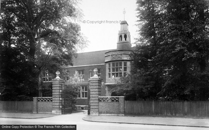 Photo of Cambridge, Leys School Entrance 1923