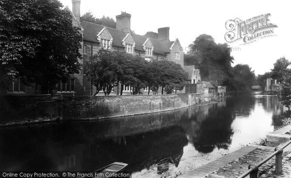 Photo of Cambridge, Magdalene College 1931