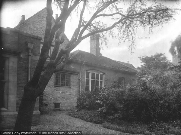 Photo of Cambridge, Magdalene College 1931