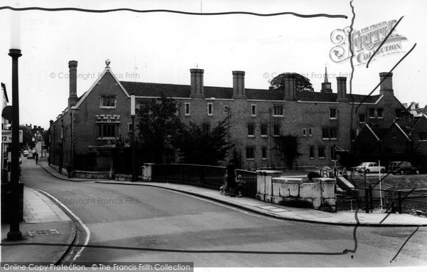 Photo of Cambridge, Magdalene College c.1960