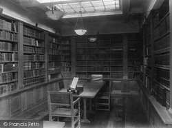 Magdalene College Dr A.C.Bensons's  Library 1931, Cambridge