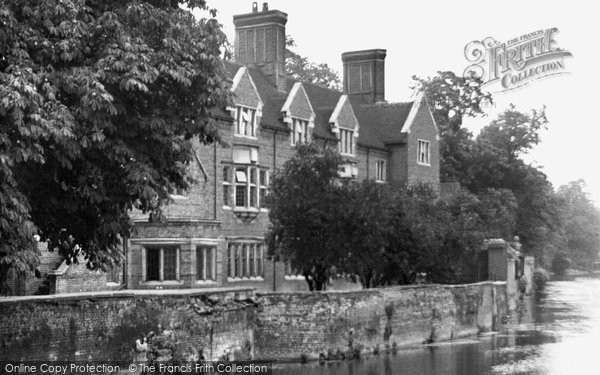 Photo of Cambridge, Magdalene College From Bridge Street c.1955