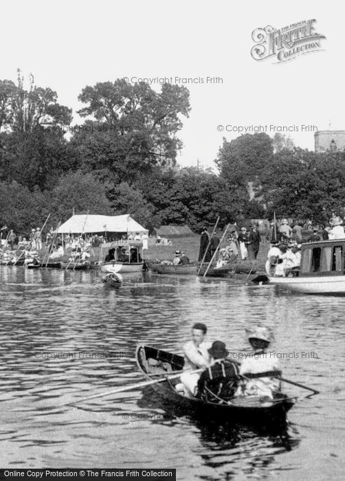 Photo of Cambridge, May Week On The Cam 1909