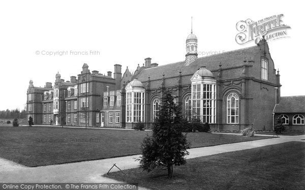 Photo of Cambridge, Newnham College, Clough Hall 1890