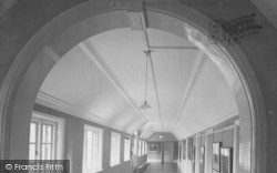 Newnham College Corridor 1931, Cambridge