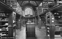 Newnham College Library 1914, Cambridge
