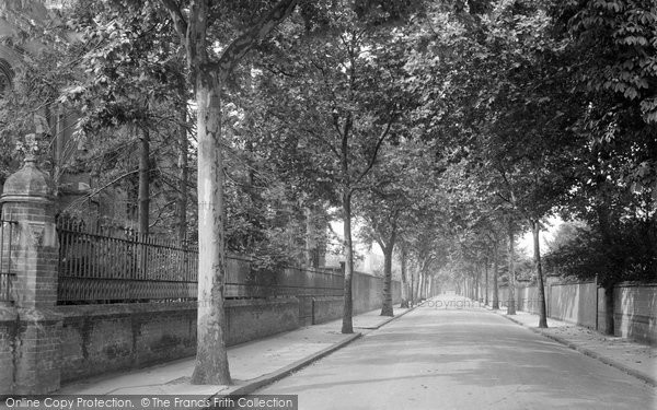 Photo of Cambridge, Newnham College, Sedgewick Avenue 1931