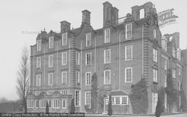 Photo of Cambridge, Newnham College, The Old Hall 1890
