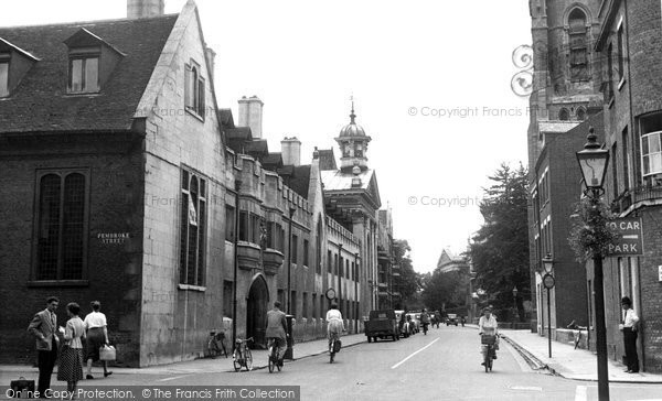Photo of Cambridge, Pembroke College c.1955