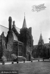 Pembroke College, First Court 1908, Cambridge